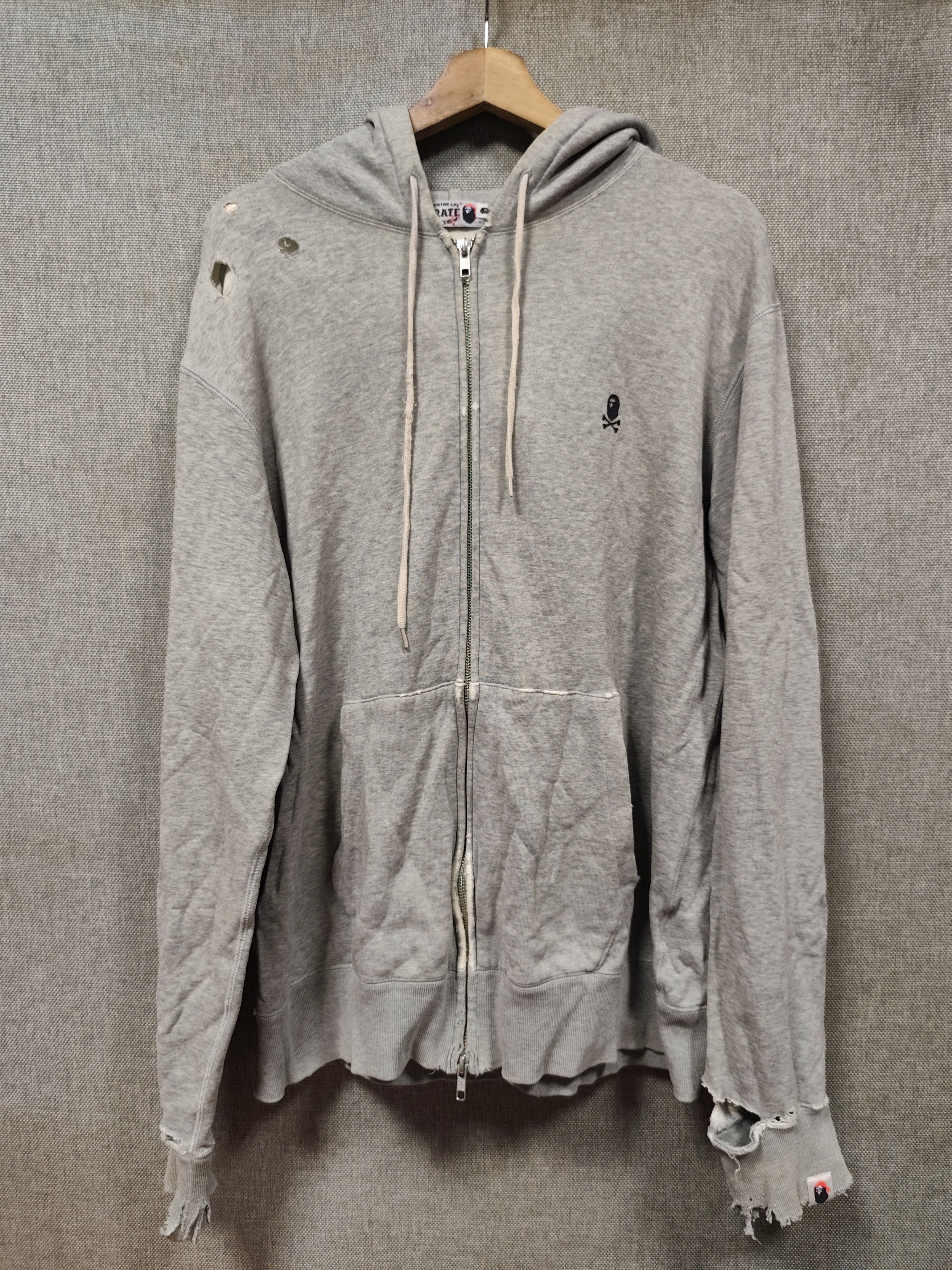Bape Vintage bape pirate hoodie distressed Size US M / EU 48-50 / 2 - 2 Thumbnail