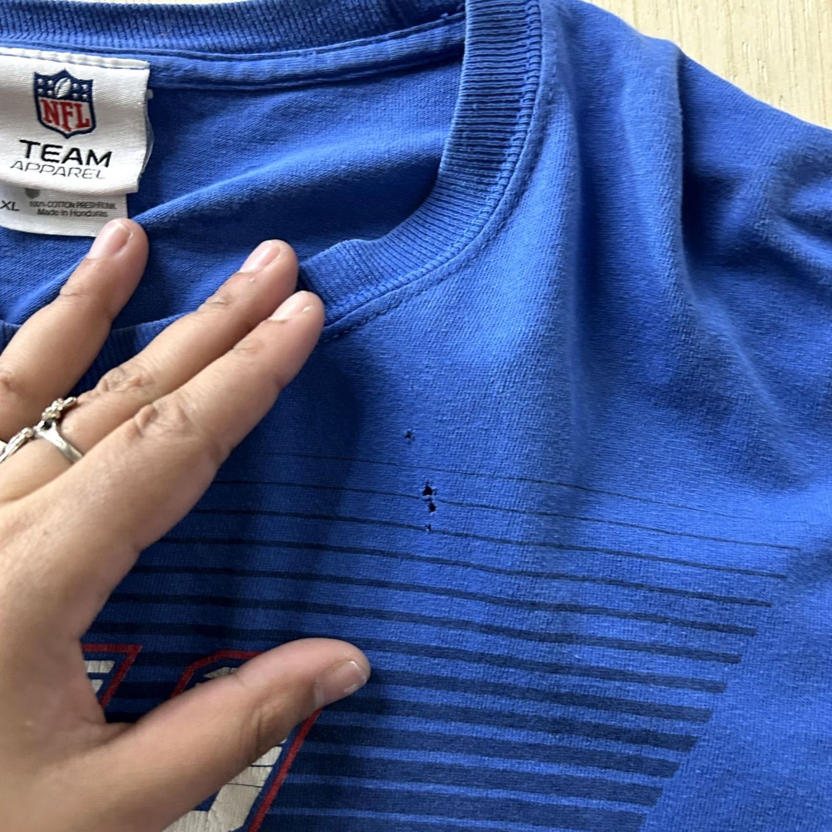 NFL VINTAGE Buffalo Bills Shirt Mens XL Blue NFL Football Long Sleeve Team Apparel Size US XL / EU 56 / 4 - 3 Thumbnail