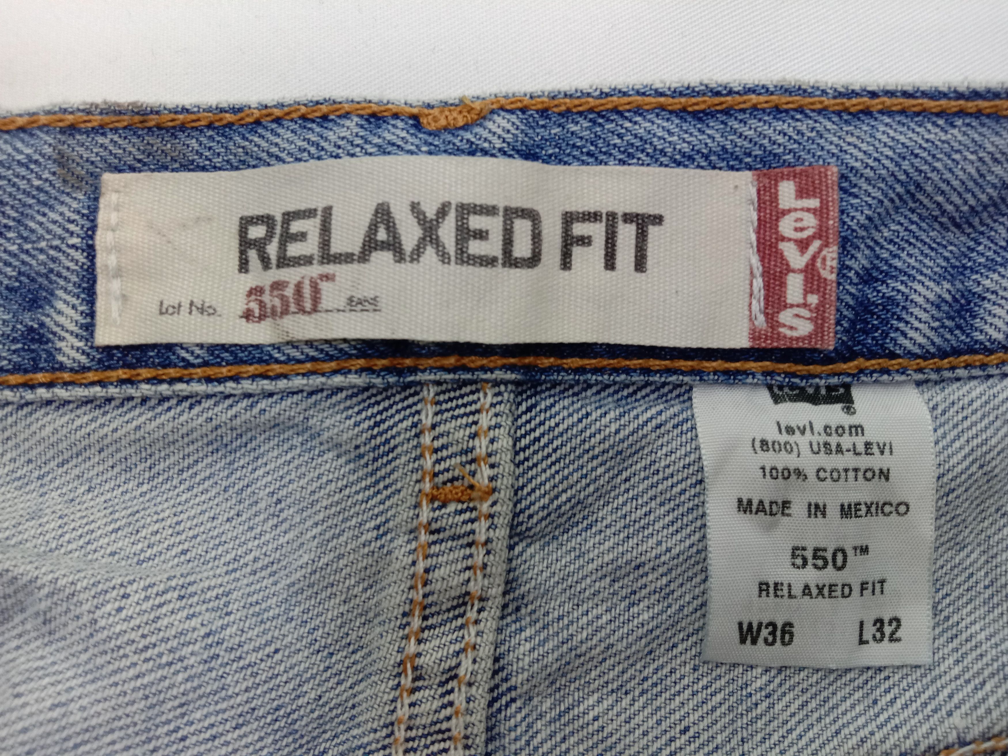 Levi's Vintage Levi's 550 Jeans Light Wash Relaxed Fit Denim Size US 35 - 13 Thumbnail