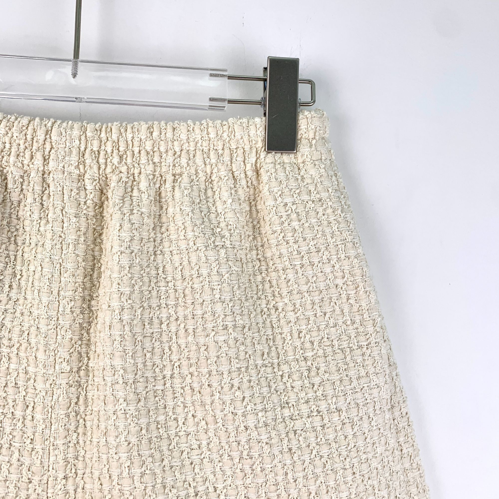 Gucci Gucci Beige Striped Cotton Tweed Shorts Size 40 Elastic Wais Size 40" / US 18 - 6 Thumbnail