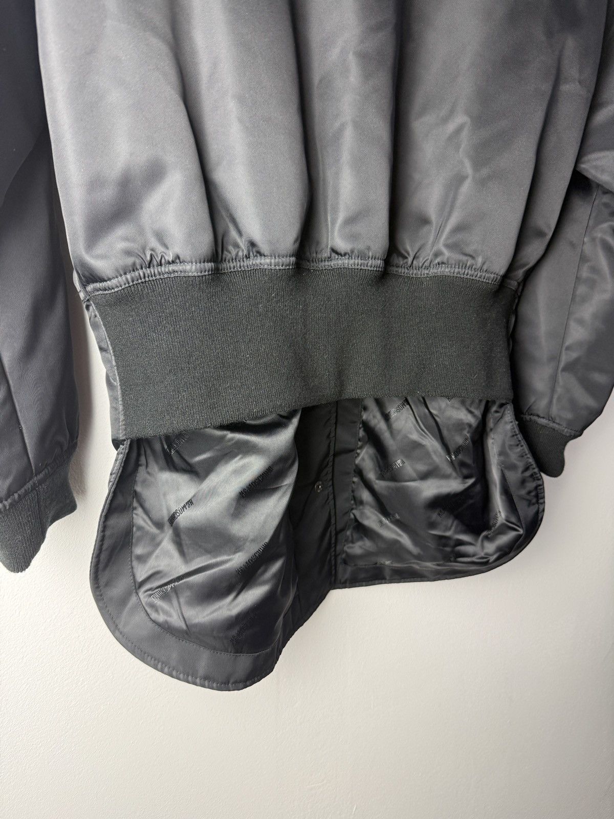 H&M × Moschino H&Moschino Asymmetrical Bomber Size S / US 4 / IT 40 - 5 Thumbnail