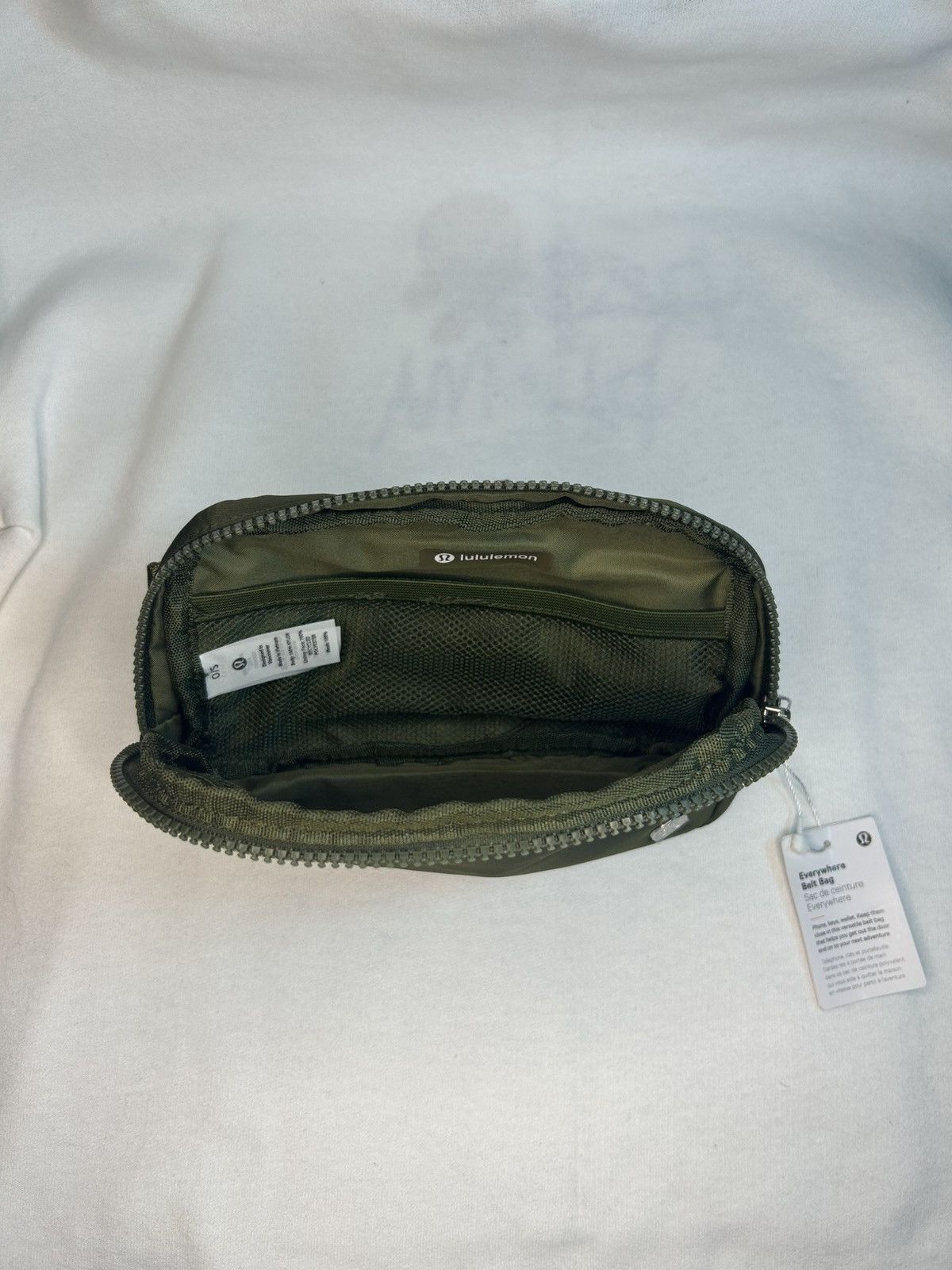 Lululemon New Lululemon Everywhere Belt Bag Color OliveGreen Lululemon Size ONE SIZE - 3 Thumbnail