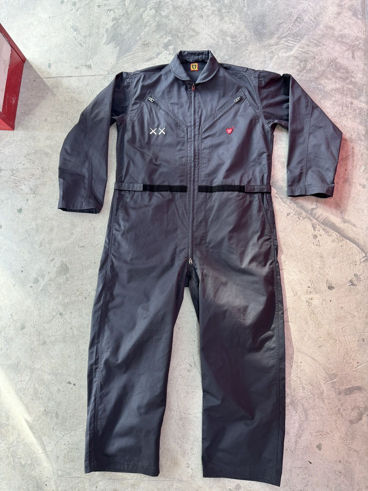 Human Made × Kaws × Nigo Human Made Kaws Holiday Jumpsuit RARE nigo supreme M L Bape Size US 34 / EU 50 - 1 Thumbnail