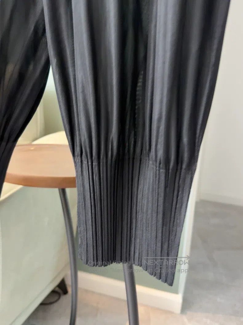 Issey Miyake Issey Miyake size:3 Black Pleated Puff Trousers Size 22" - 3 Thumbnail