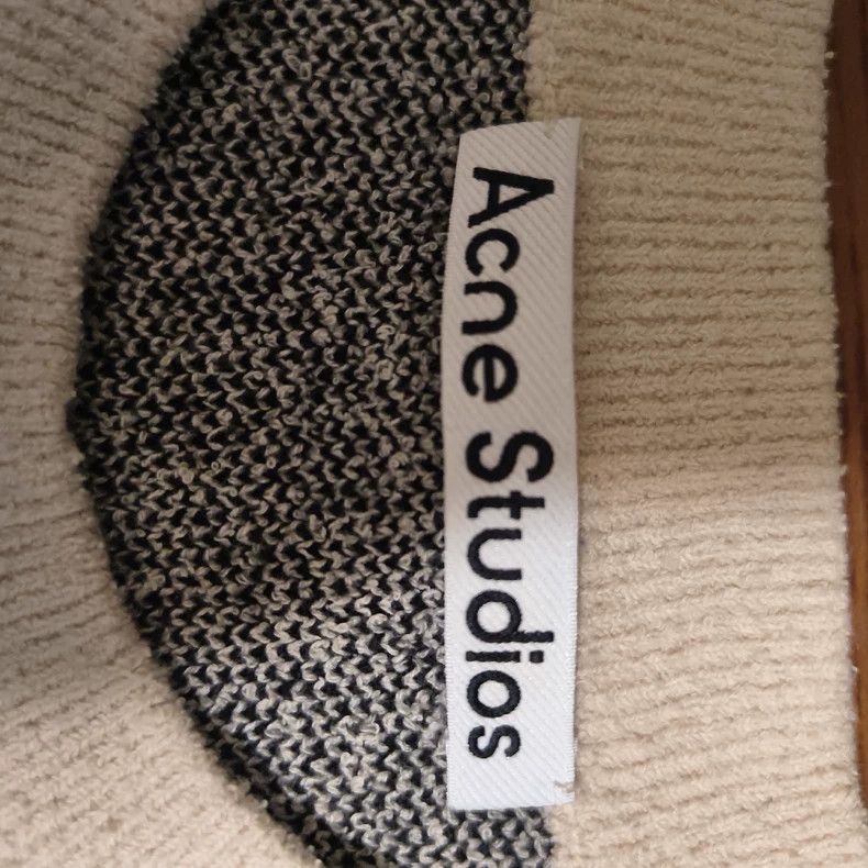 Acne Studios Acne Studios White pullover printed sweater Size US S / EU 44-46 / 1 - 3 Thumbnail