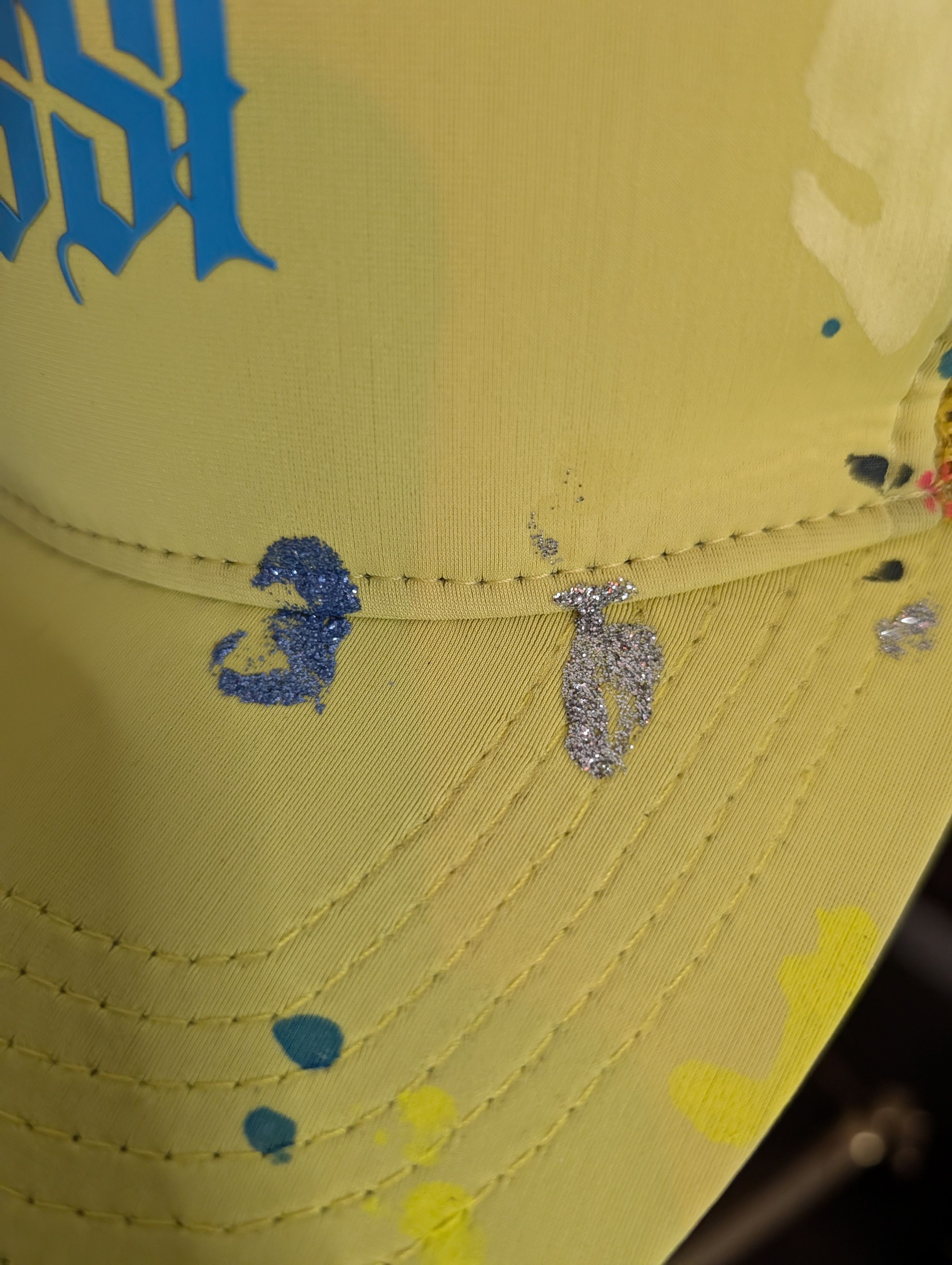 Bossi Sportswear $750 Yellow logo graphic paint spattered trucker hat Size ONE SIZE - 5 Thumbnail