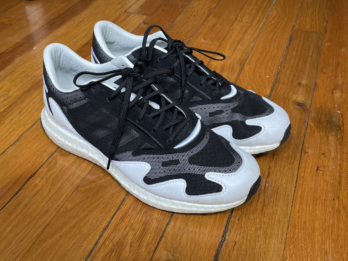 Y-3 Rhisu Run sneakers