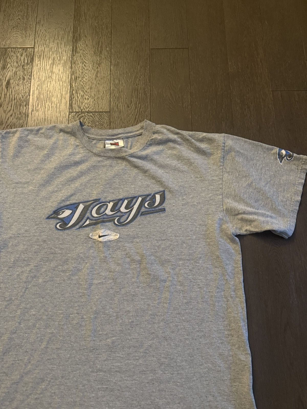 Nike Vintage Nike Blue Jays Swoosh Tee Size US L / EU 52-54 / 3 - 2 Thumbnail