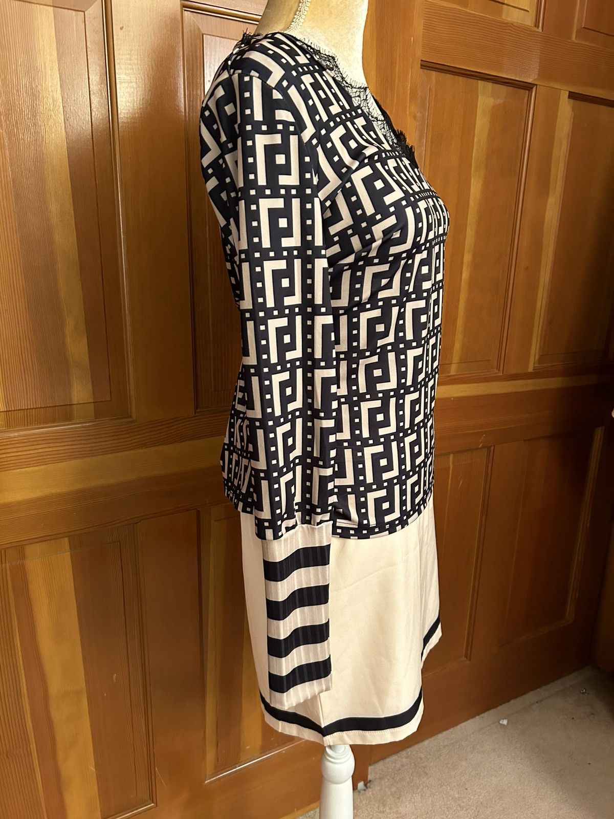 Designer Nwt, Lavishly Paris Women’s Geometrical Designer 2-Piece Set Size M / US 6-8 / IT 42-44 - 6 Thumbnail