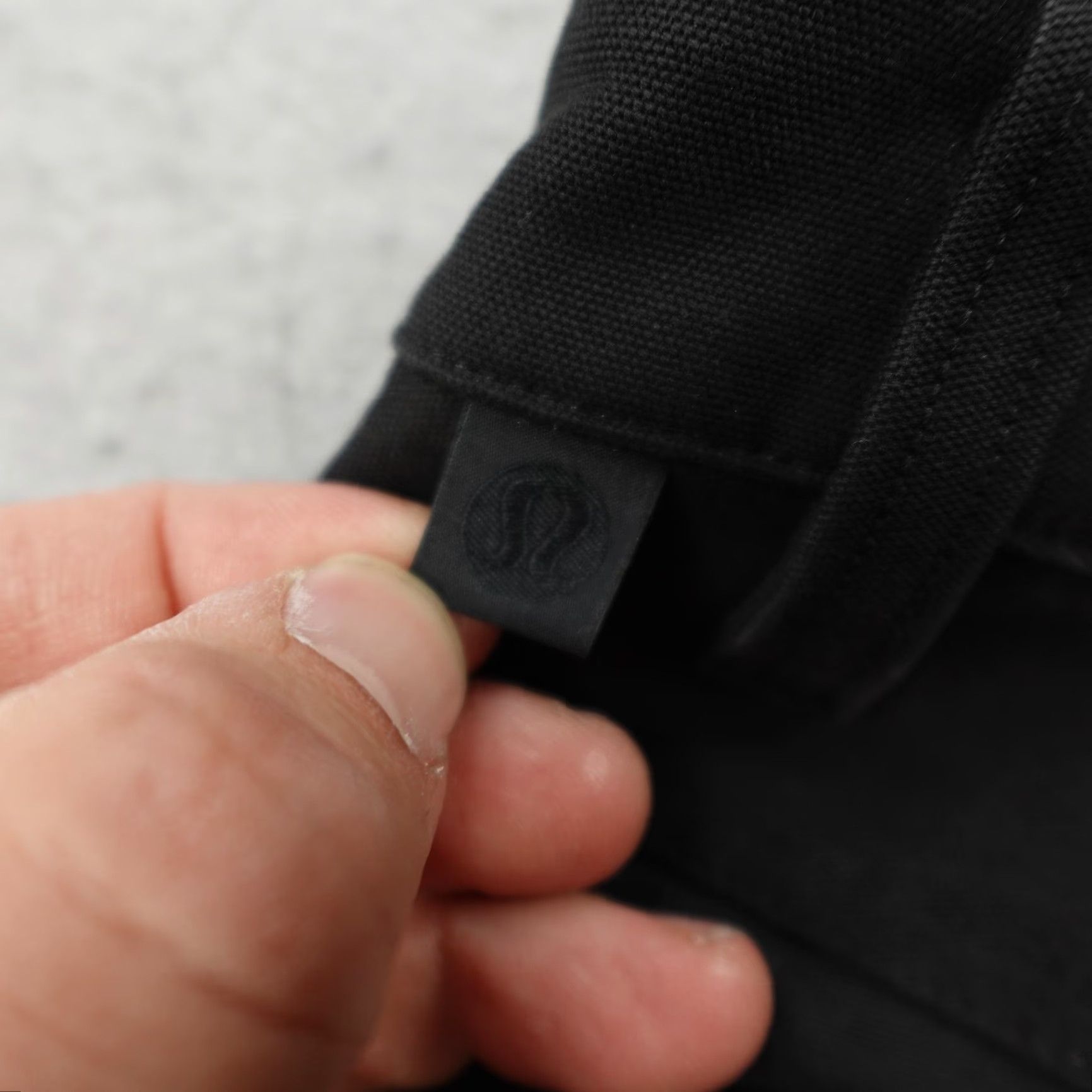 Lululemon Lululemon Pants Mens 28 Black ABC Pant Slim Utilitech 32" Performance Chino Size US 28 / EU 44 - 7 Thumbnail