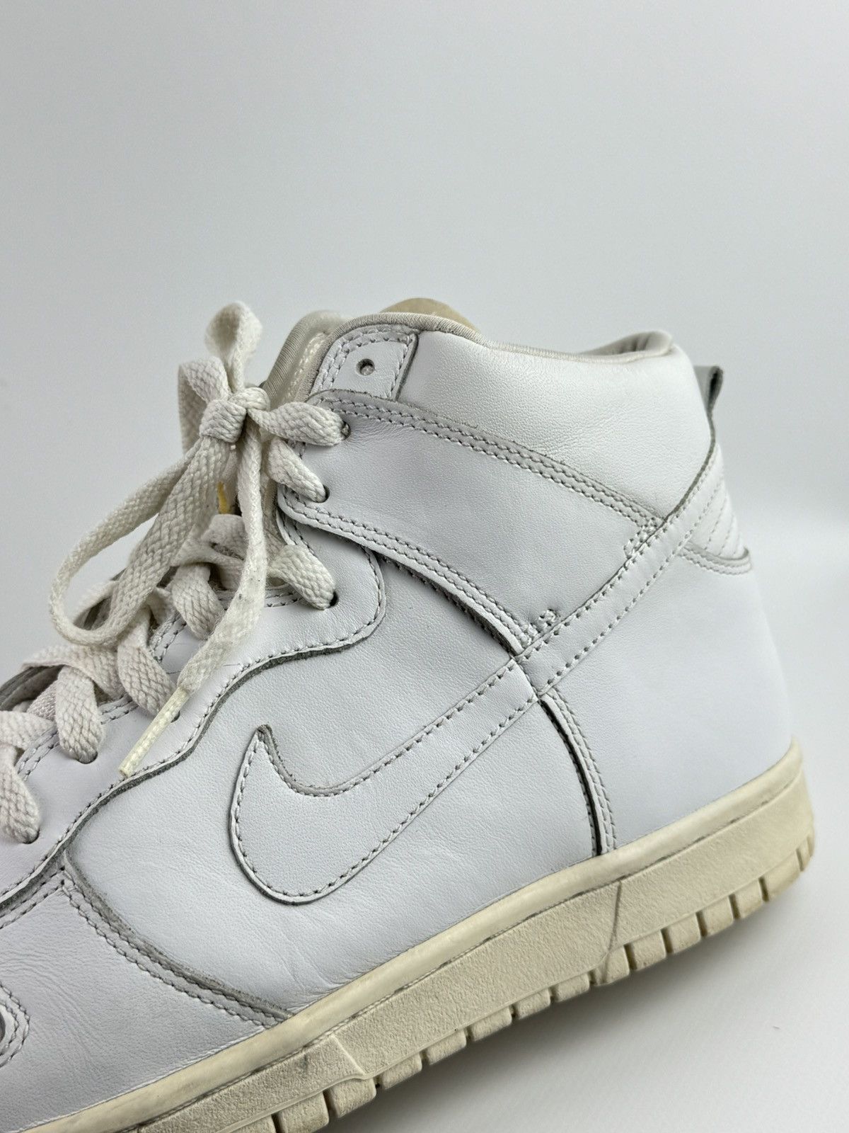Nike Vintage 2005 Nike Dunk High White US8 Size US 8 / EU 41 - 5 Thumbnail