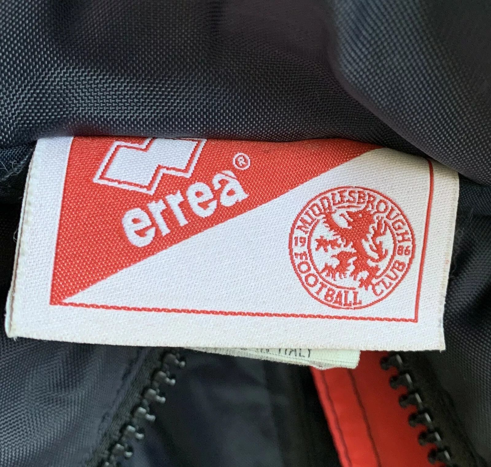 Errea Middlesbrough FOOTBALL SOCCER JACKET COAT PULLOVER ERREA MEN Size US S / EU 44-46 / 1 - 2 Thumbnail