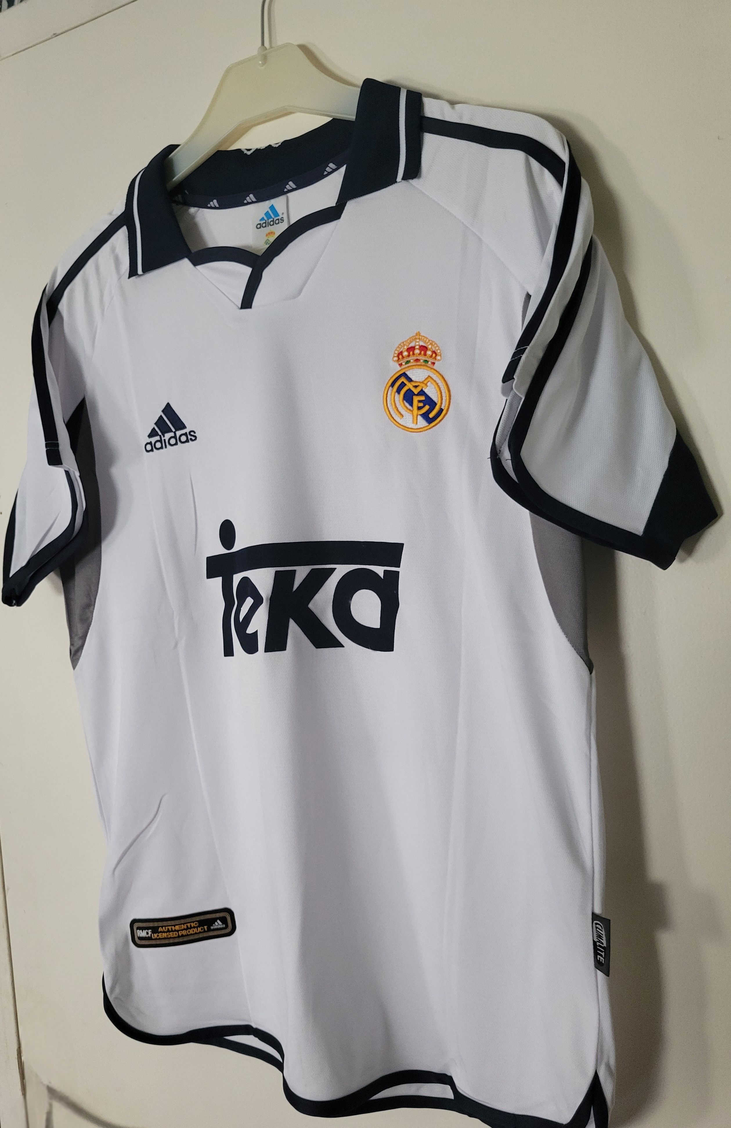 Other Real Madrid 2000/2001 Figo 10 Vintage Soccer Jersey Trikot Size US L / EU 52-54 / 3 - 6 Thumbnail