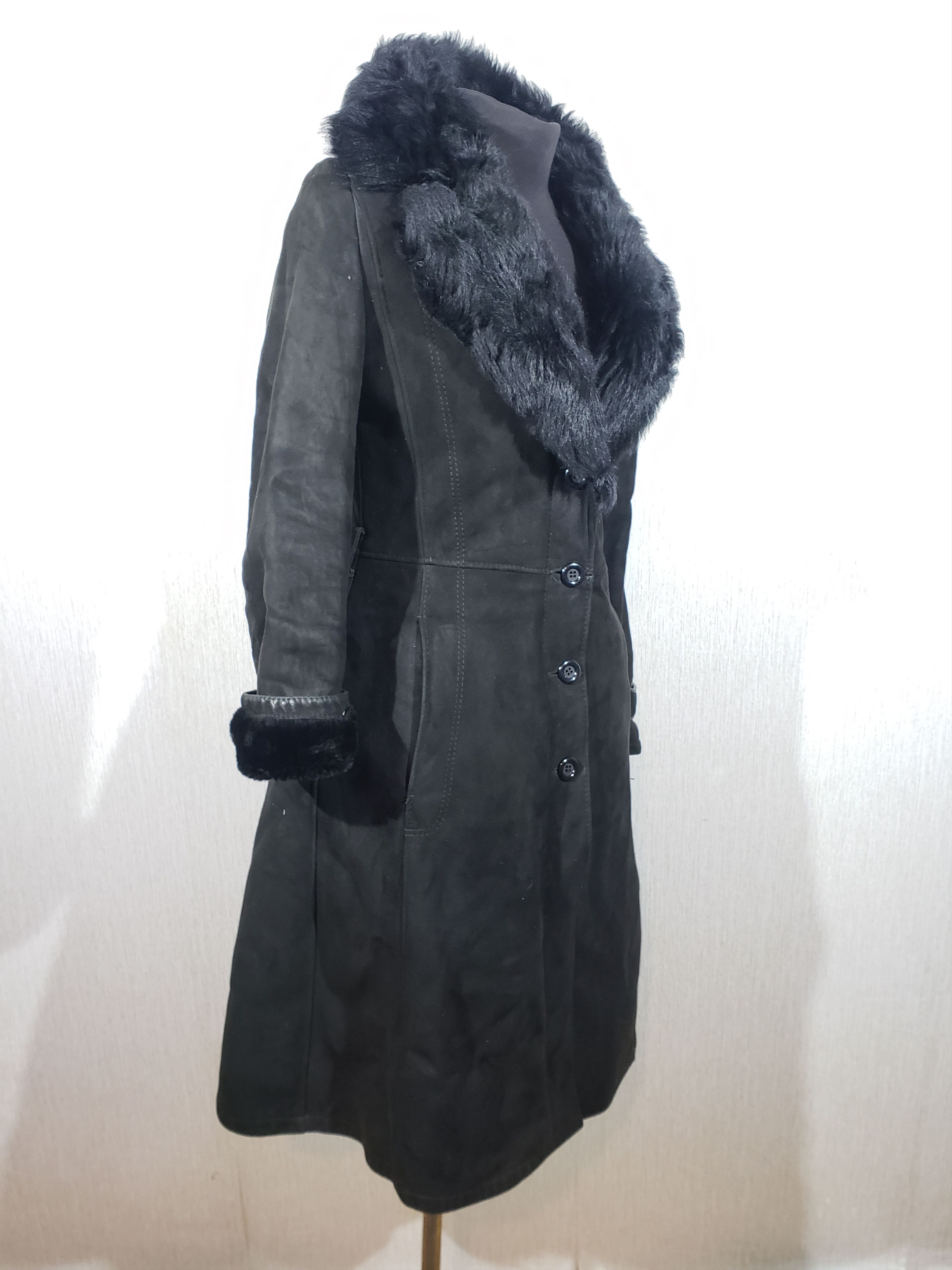 Other Wonderful women's warm sheepskin coat with genuine fur. Size M / US 6-8 / IT 42-44 - 3 Thumbnail