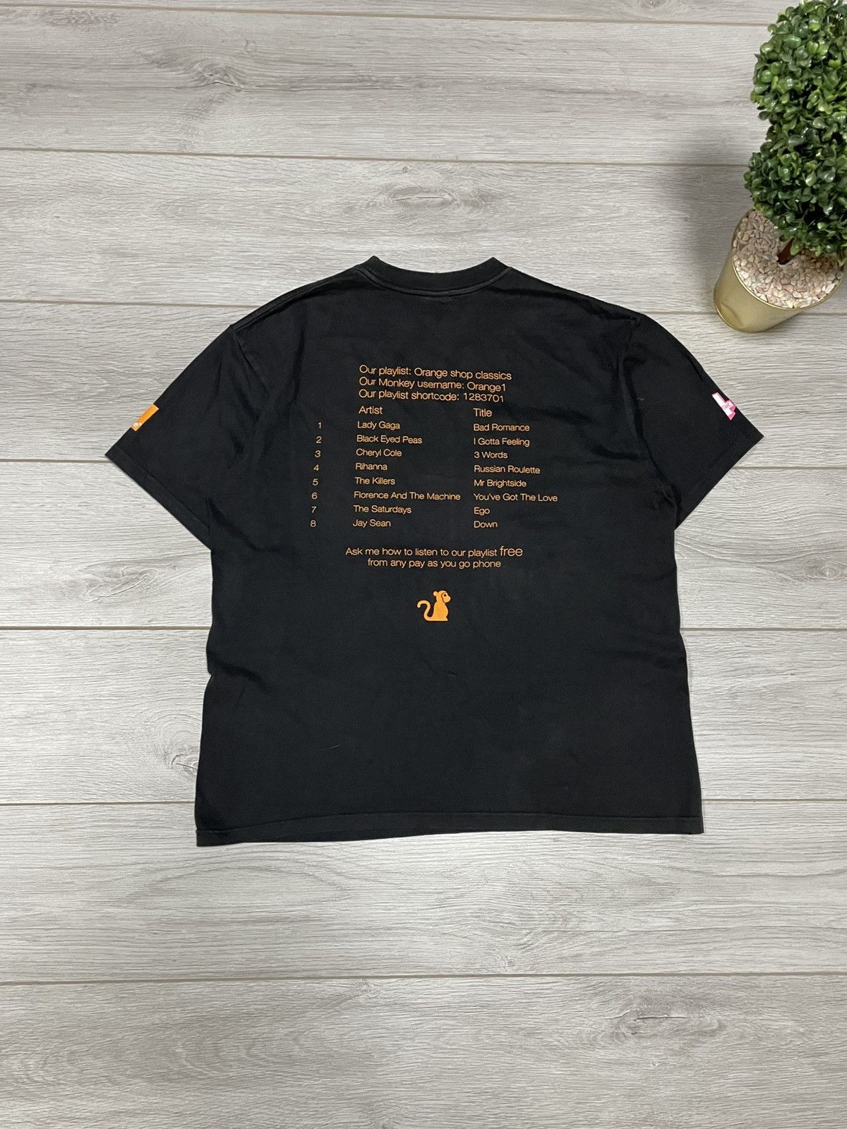 Jerzees Lady Gaga Jerzees face orange playlist tour tee t-shirt Size US M / EU 48-50 / 2 - 2 Thumbnail