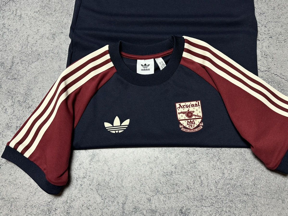 Adidas Adidas Arsenal FC 24/25 Adicolor T-Shirt Jersey Size US XS / EU 42 / 0 - 5 Thumbnail