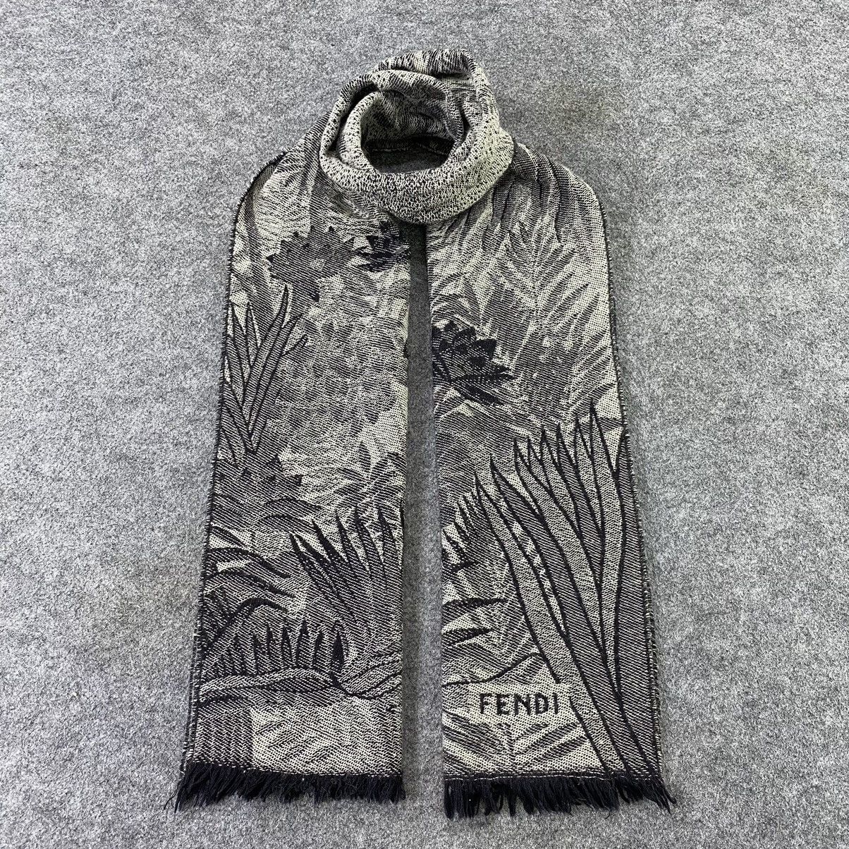 Vintage Fendi Scarf / Muffler / Neckwear -K065 Size ONE SIZE - 1 Thumbnail
