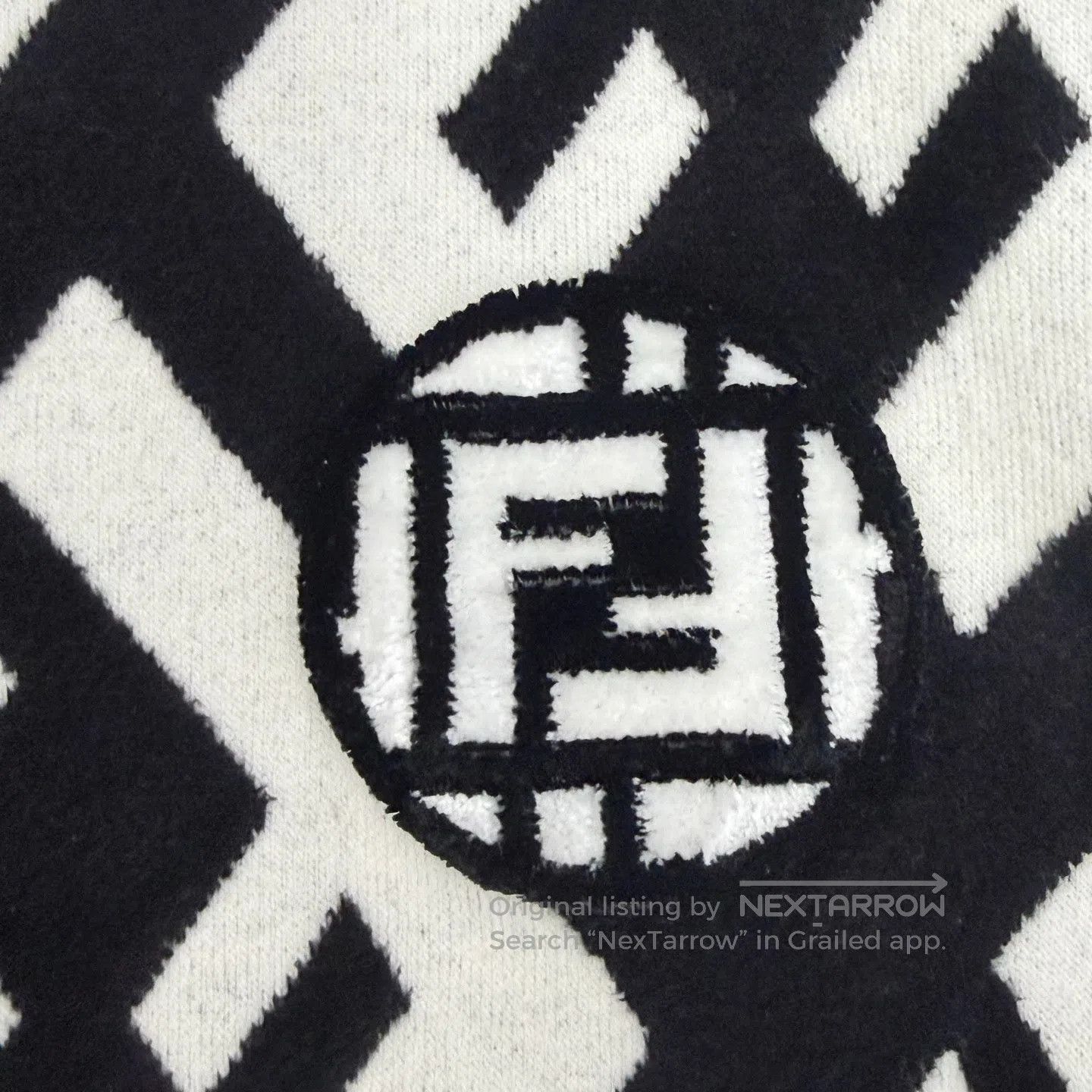 Fendi FENDI Black and White Monogrammed 40 Knit Shawl| Size M / US 6-8 / IT 42-44 - 5 Thumbnail