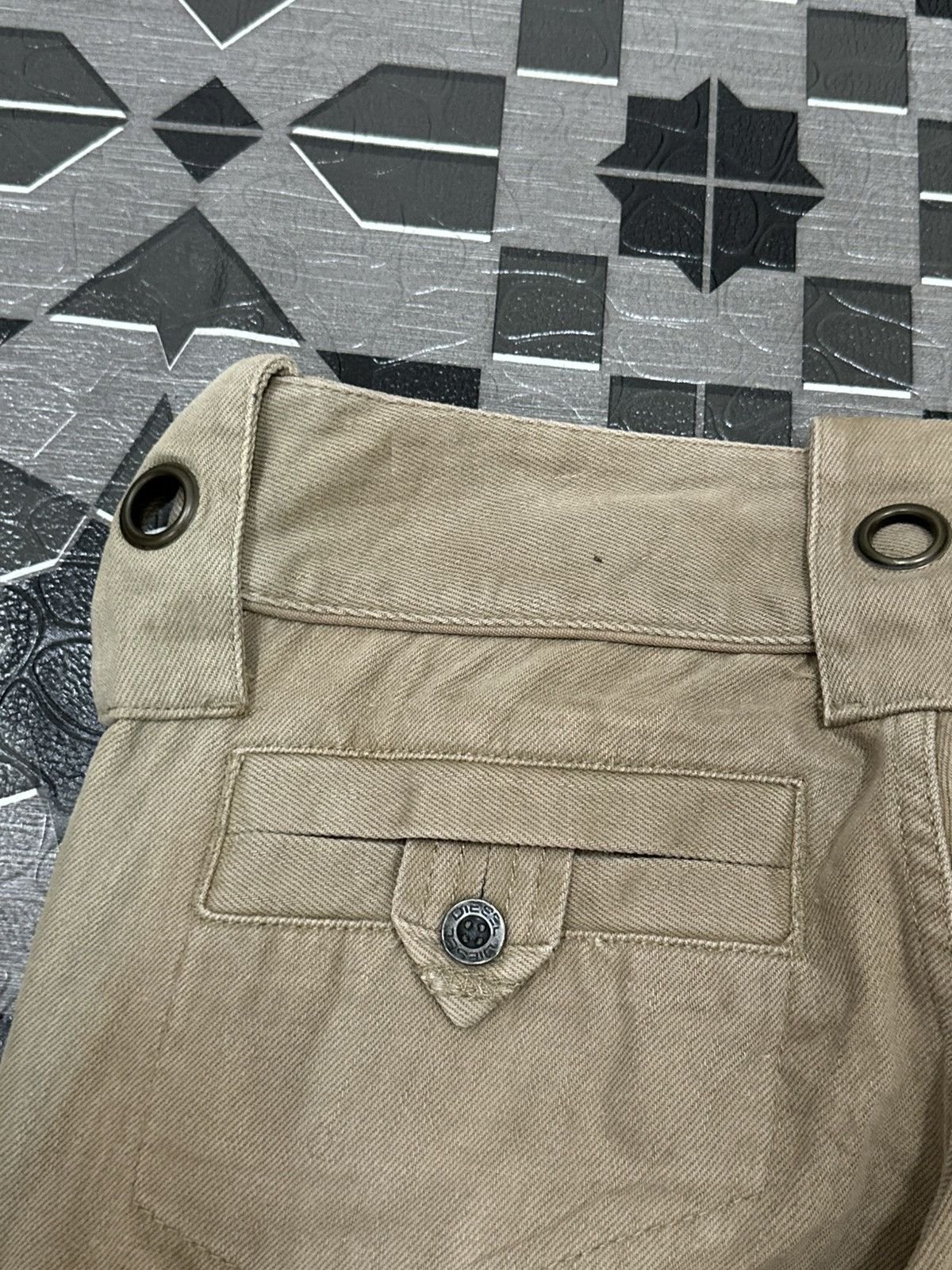 Diesel 2000 Diesel Studded Button Flare Denim Size US 28 / EU 44 - 17 Thumbnail