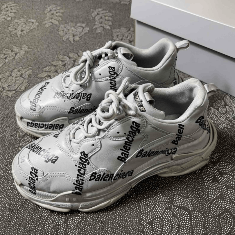 Balenciaga Balenciaga retro chunky sneakers Size US 11 / EU 44 - 1 Thumbnail