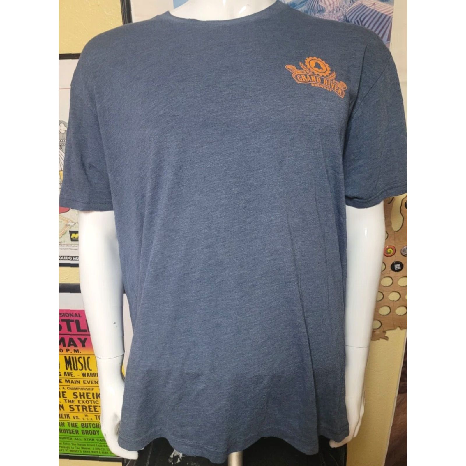 Vintage Grand River Brewery On The Beach Orange Wheat Ale T Shirt 2XL Gray Cotton Blend | Men | T-Shirt | Graphic Tee | Beer | Short Sleeve | Crew Neck Size US XXL / EU 58 / 5 - 2 Thumbnail