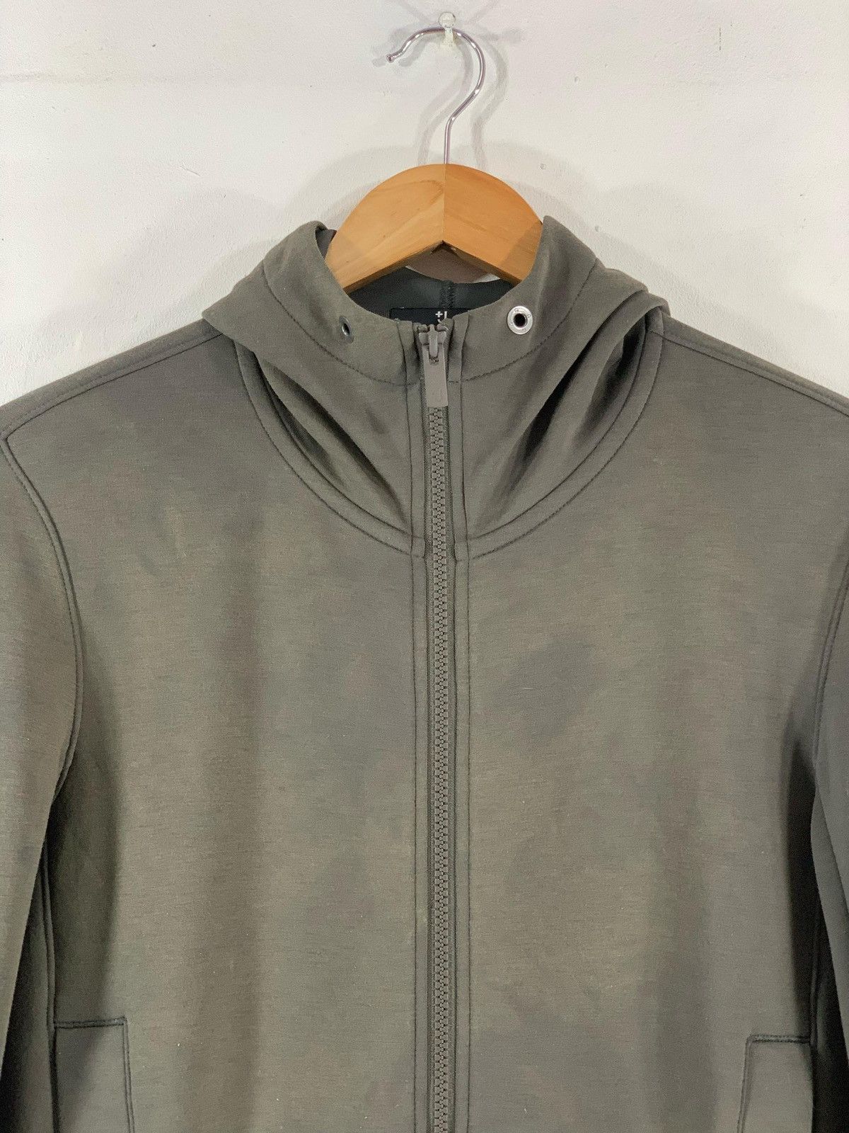 Japanese Brand × Jil Sander × Uniqlo Uniqlo X jil sander Full Zipper Hoodie Size US M / EU 48-50 / 2 - 6 Thumbnail