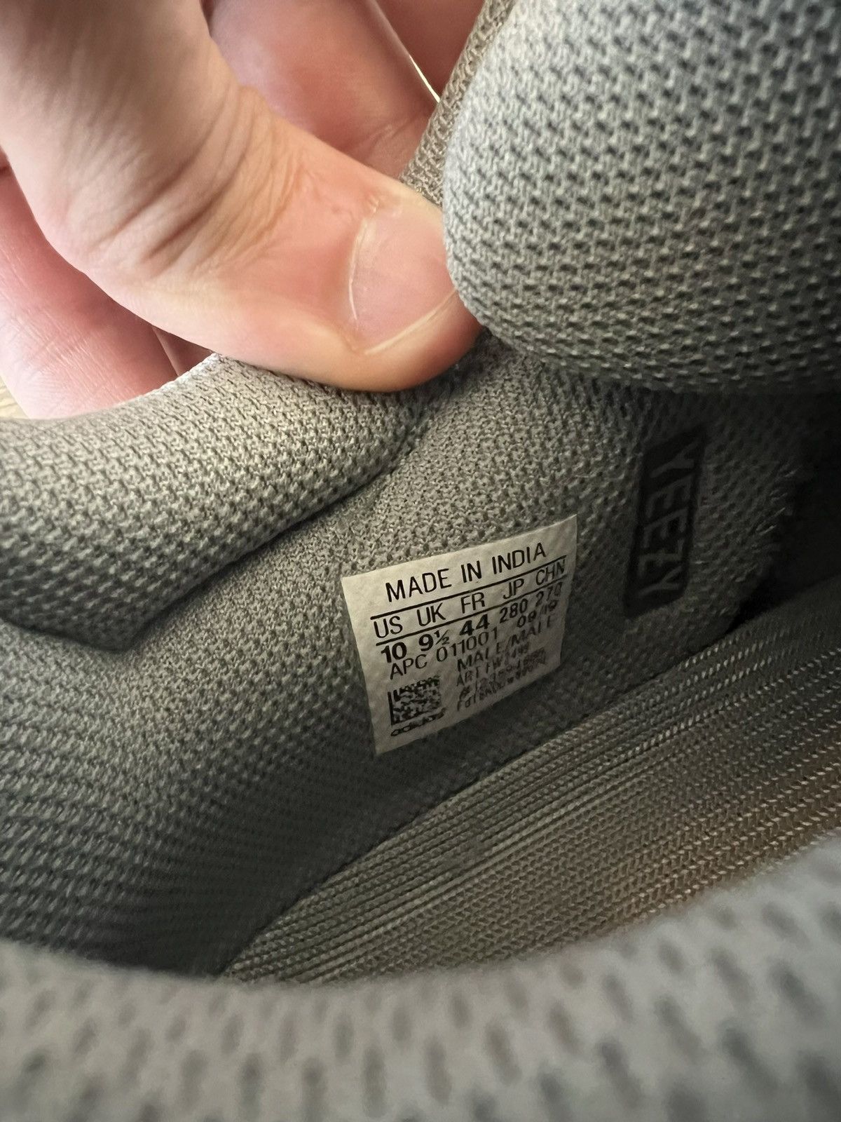 Adidas Yeezy Boost 700 Teal Blue Size US 10 / EU 43 - 7 Thumbnail