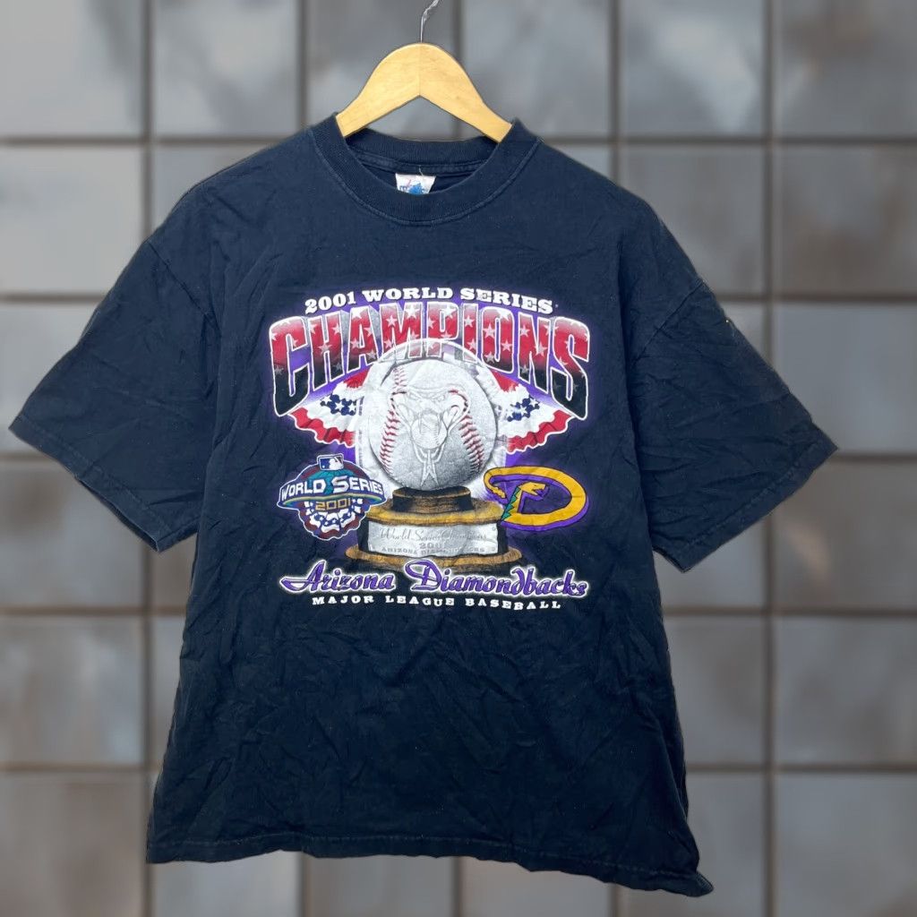 Vintage VINTAGE Arizona Diamondbacks Majestic T-Shirt XL Black Men Shirt XL Diamondbacks 2001 Sports MLB Mens Size US XL / EU 56 / 4 - 1 Thumbnail