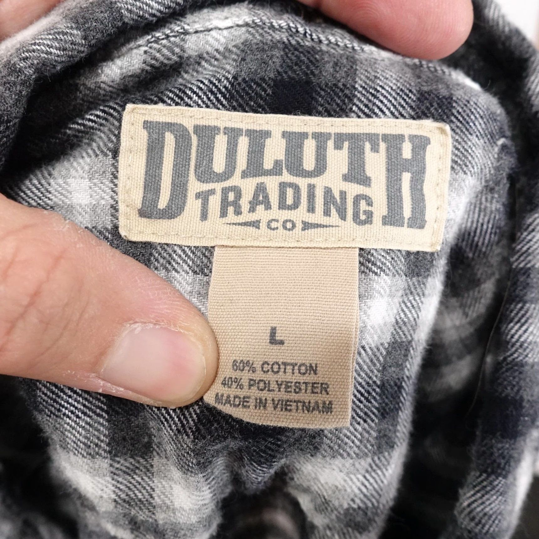 Duluth Trading Company Duluth Trading Co Flannel Shirt Mens L Gray Plaid Button-Down Workwear Shirt Size US L / EU 52-54 / 3 - 6 Thumbnail