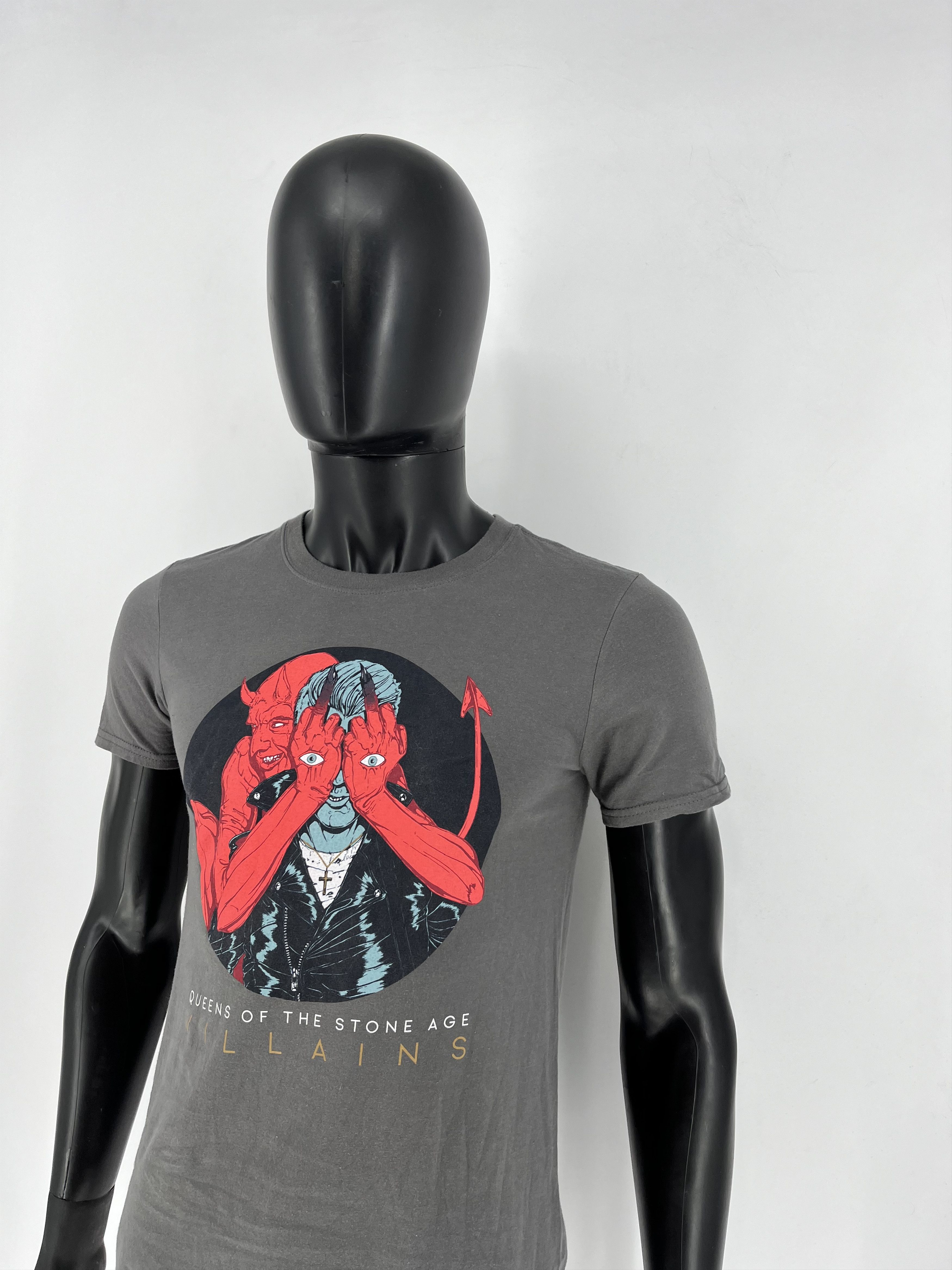 Band Tees × Vintage Vintage Queens Of The Stone Age Villains Tour Shirts Size US S / EU 44-46 / 1 - 4 Thumbnail