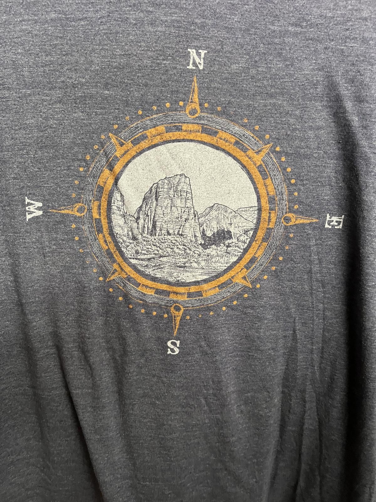 Designer Zion National Park T-shirt Utah Sandstone Cliffs Tee L Size US L / EU 52-54 / 3 - 4 Thumbnail