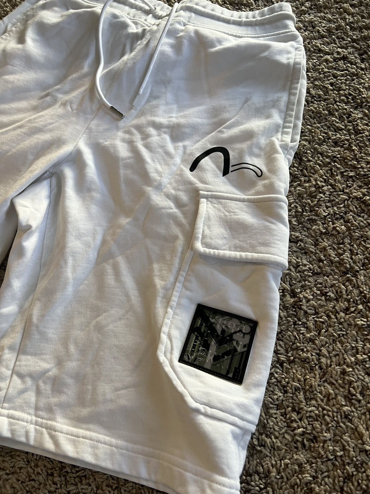 Evisu × KURO Evisu Kuro Printed Logo shorts relaxed fit white Size US 32 / EU 48 - 2 Thumbnail