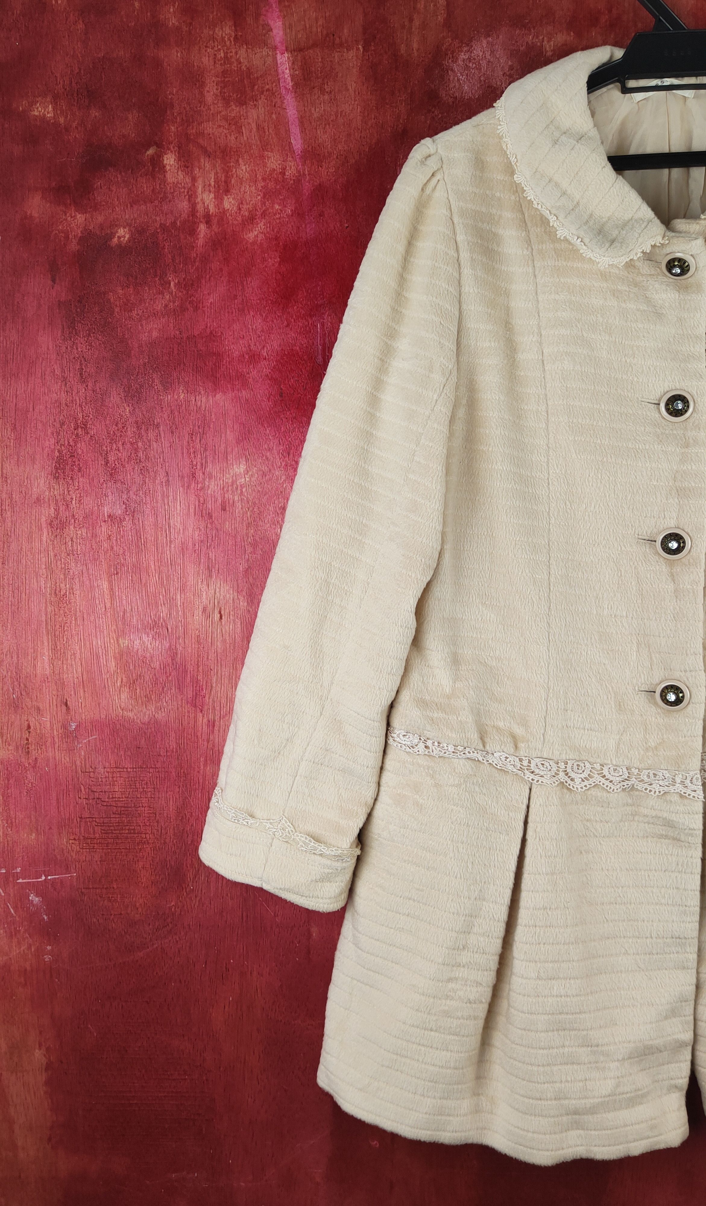 Other Avant garde fashion by Axes Femme Cream Coats Size L / US 10 / IT 46 - 3 Thumbnail