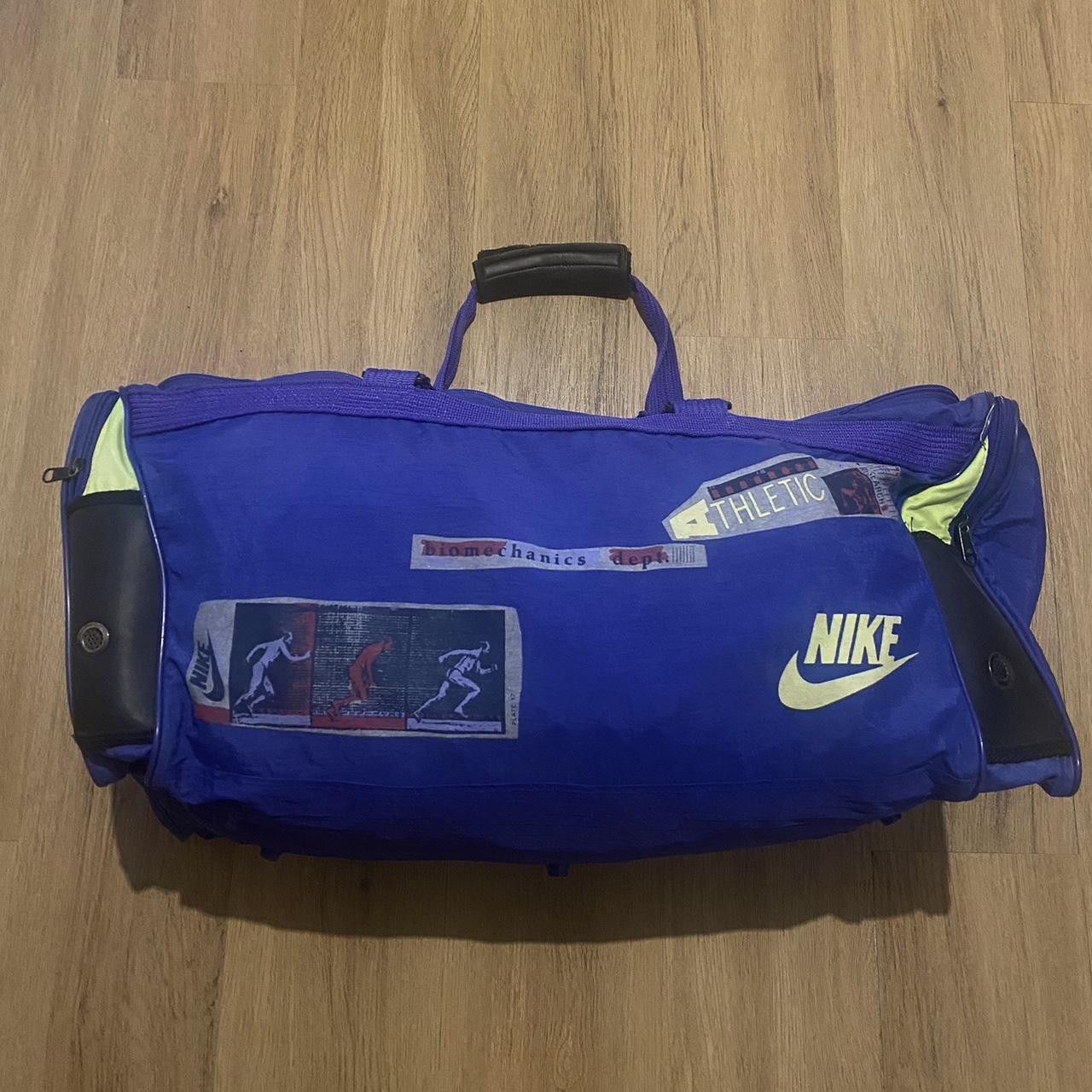Nike 90s Vintage Nike blue and green duffel big bag nike Size ONE SIZE - 1 Thumbnail