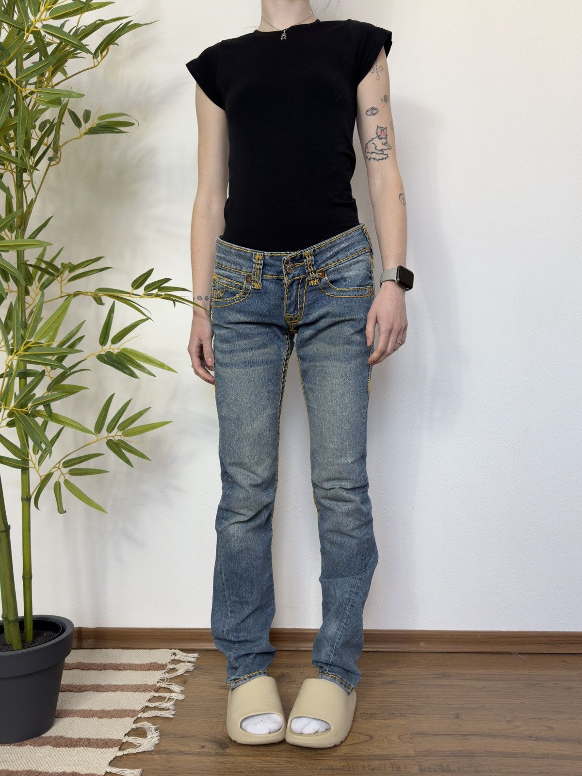 True Religion TRUE RELIGION DENIM CONTRAST STITCH JEANS SKINI PANTS Size 25" / US 0 / IT 36 - 3 Thumbnail