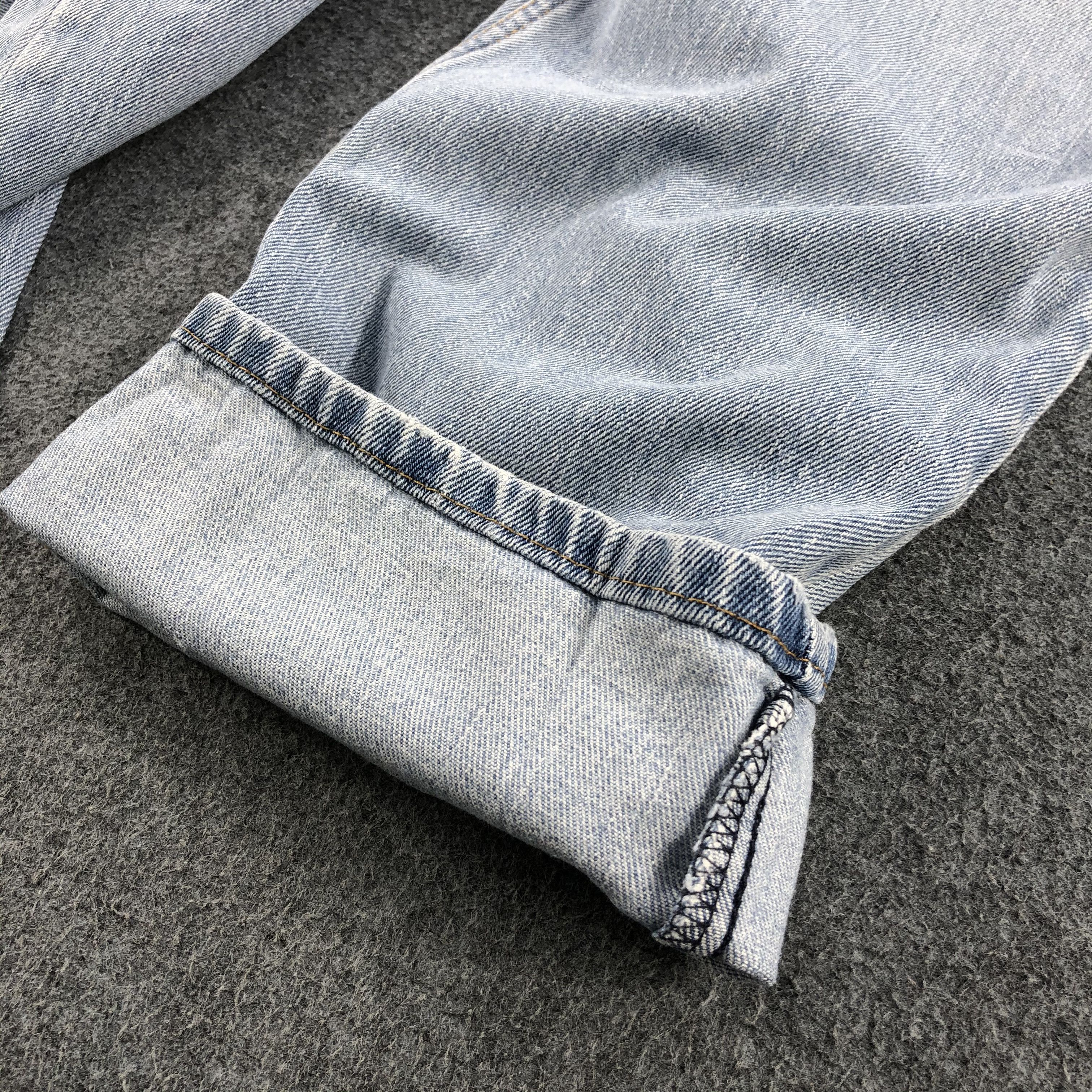 Levi's Vintage Levis 550 Jeans Relaxed Fit Denim-J1078 Size US 37 - 6 Thumbnail