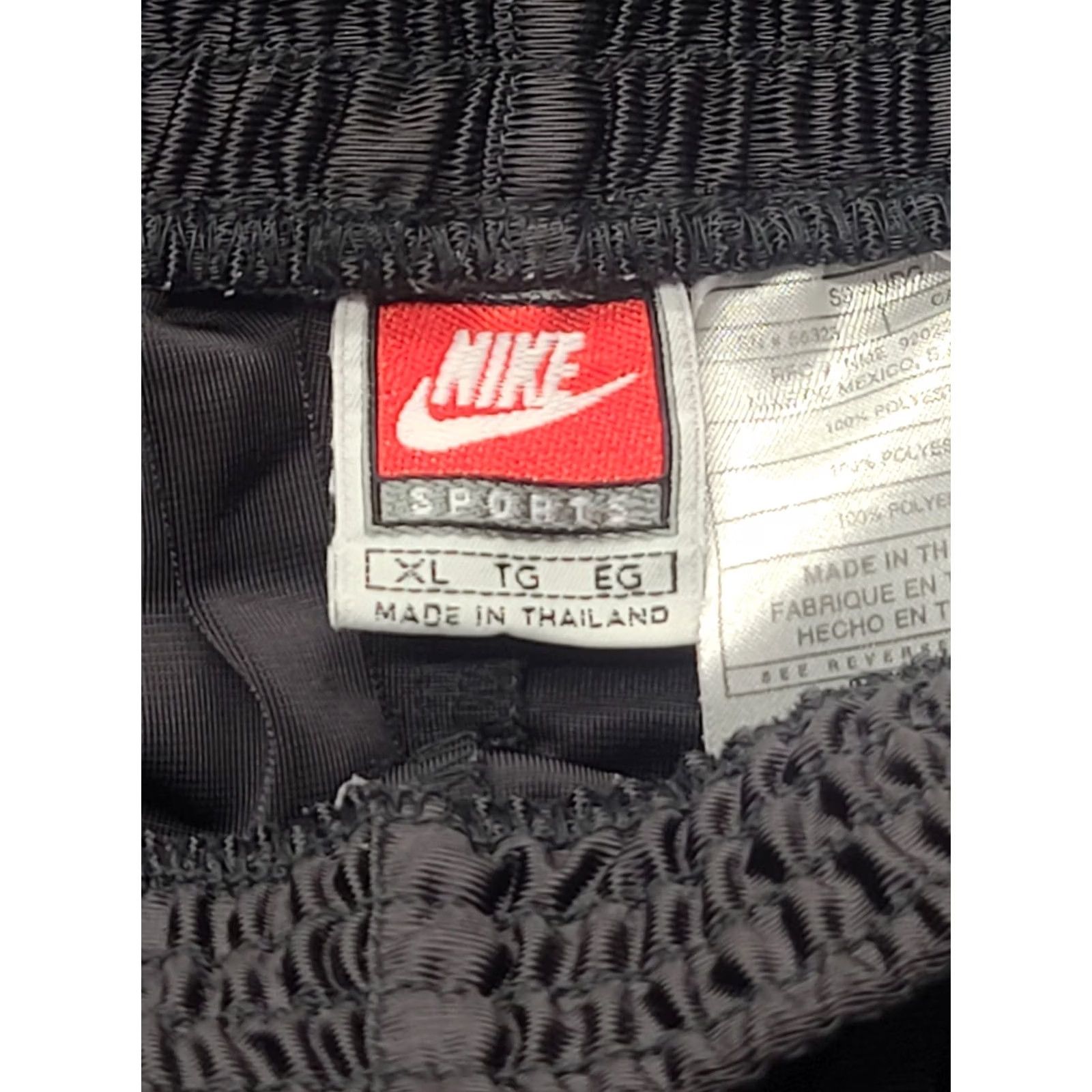 Nike VINTAGE Nike Tearaway Pants Mens XL Relaxed Fit Track Pants Athletic Sports Black 90s Nike Sports Mens XL Black Size US 36 / EU 52 - 2 Thumbnail
