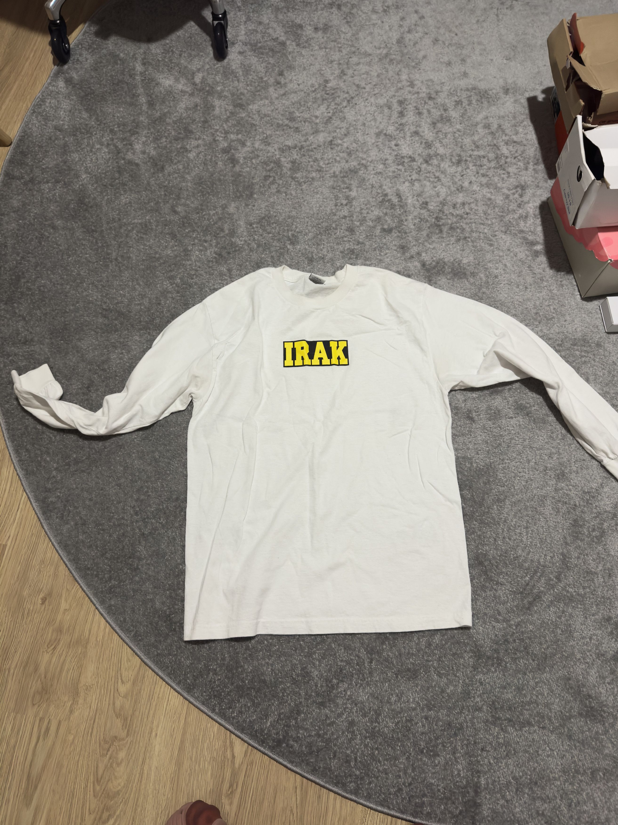 IRAK IRAK NY Graffiti Tag Long Sleeve T-Shirt Size US L / EU 52-54 / 3 - 2 Thumbnail