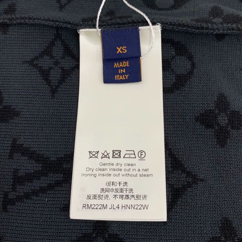 Louis Vuitton Louis Vuitton 22 Long Sleeve Jacket with black logo and fu Size US XS / EU 42 / 0 - 6 Thumbnail