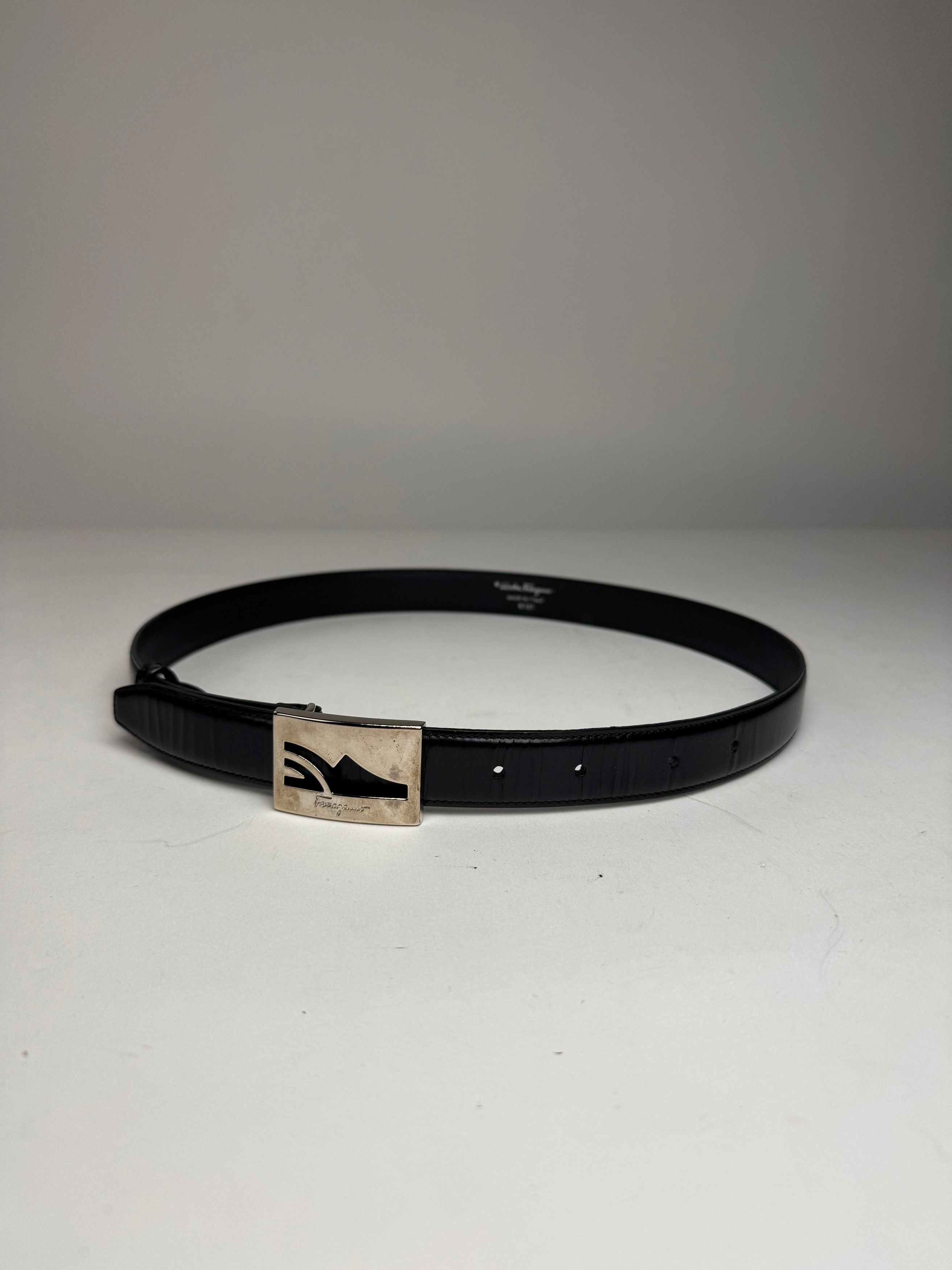 Salvatore Ferragamo Vintage Patent Leather Belt Black Size ONE SIZE - 1 Thumbnail