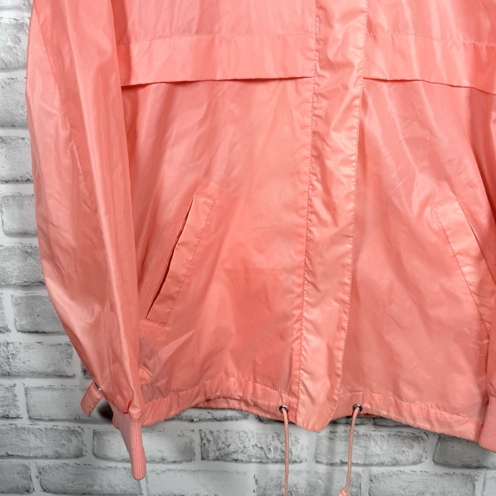 Izod VTG IZOD Club 100% Nylon Full Zip Windbreake Jacket Womens Size S Color Pink Features Full Zip Style Windbreaker Size S / US 4 / IT 40 - 3 Thumbnail