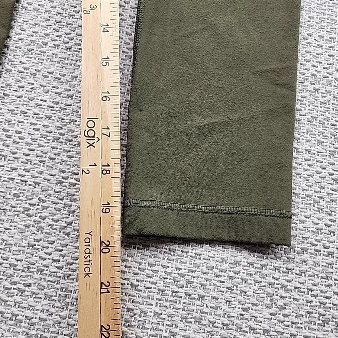 Lululemon VINTAGE Lululemon Align Crop Leggings Women Size 4 Green 20 in Inseam Size 27" / US 4 / IT 40 - 6 Thumbnail