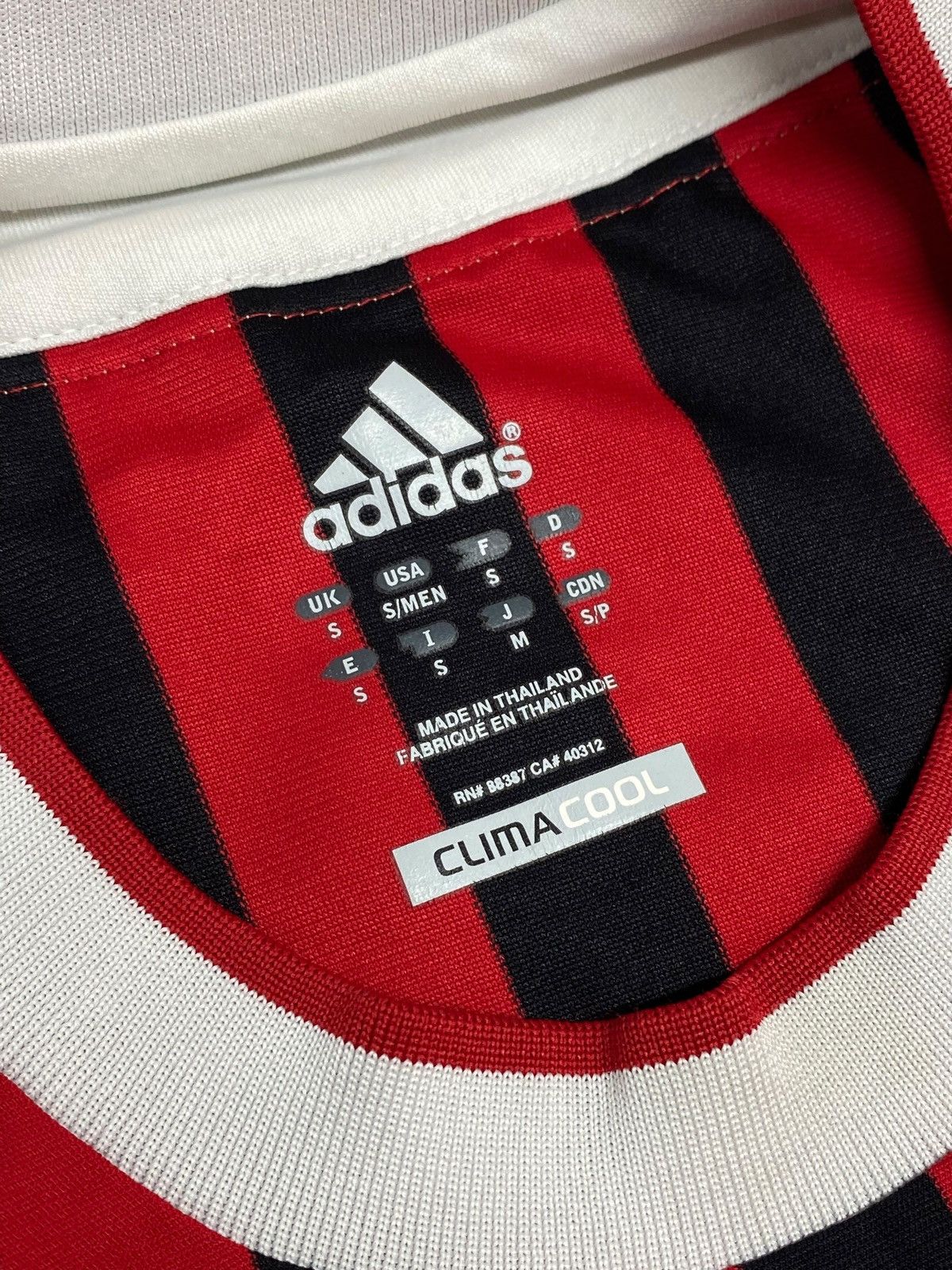 Adidas Adidas AC Milan 2011/12 Football Shirt Soccer Jersey Size US S / EU 44-46 / 1 - 16 Thumbnail