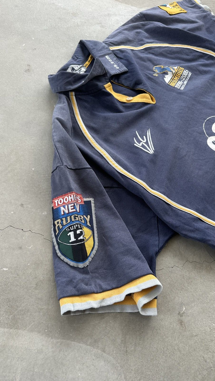 Vintage VINTAGE 2005 BRUMBIES 10TH ANNIVERSARY RUGBY UNION JERSEY Size US L / EU 52-54 / 3 - 4 Thumbnail