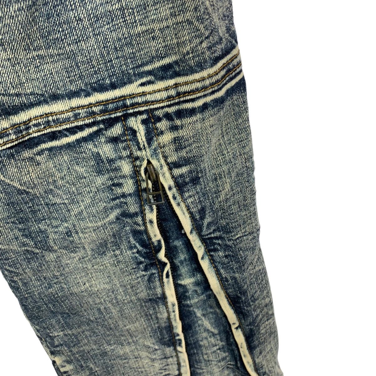 If Six Was Nine VINTAGE SEMANTIC DESIGN DISTRESSED DENIM PANT SIZE 31 Size US 31 - 11 Thumbnail