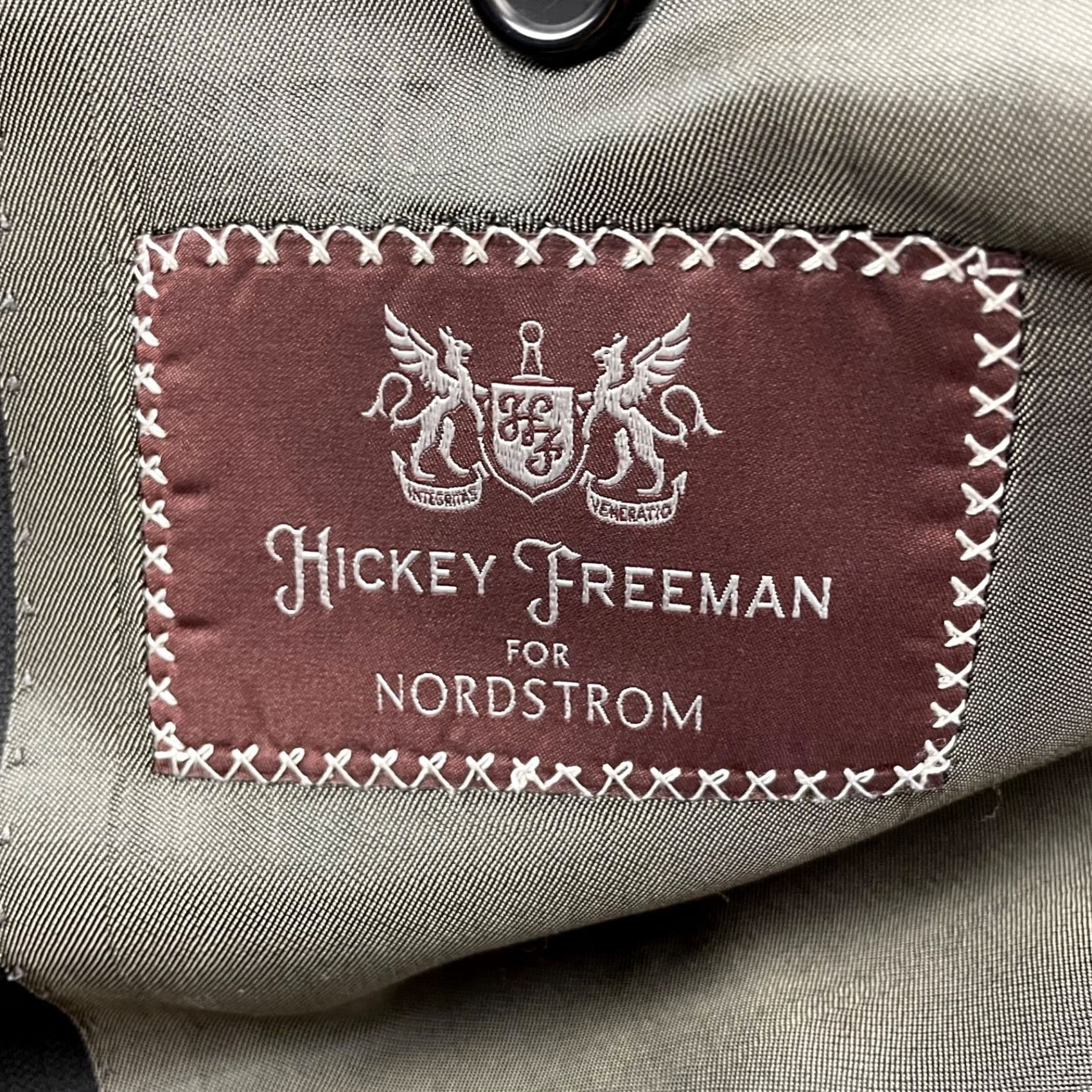 Vintage Hickey Freeman Men’s Addison 2-Piece Suit Black 44L Regular Wool USA 36x32 Vintage No Mens Size 44R - 6 Thumbnail