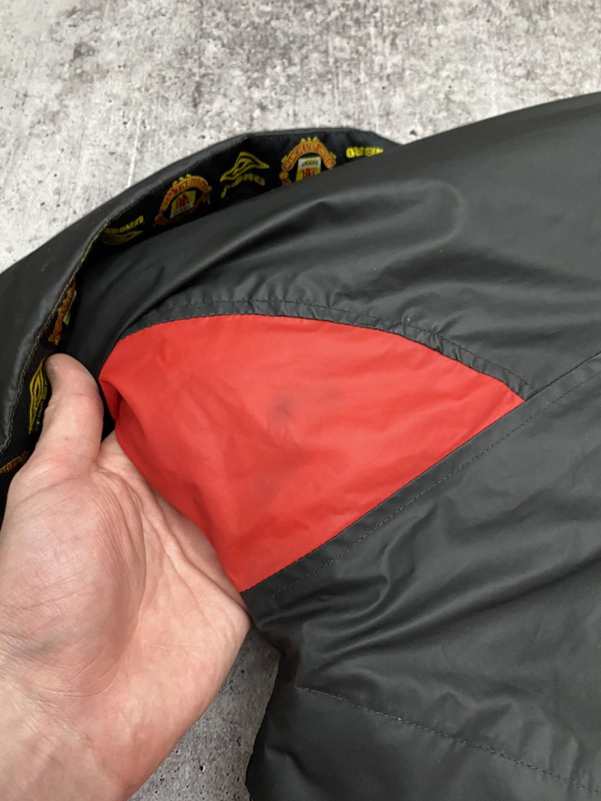 Umbro × Vintage 90’s Vintage Manchester United Umbro Sharp Jacket Size US M / EU 48-50 / 2 - 14 Thumbnail