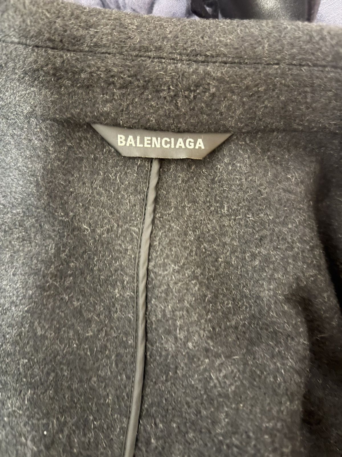 Balenciaga [2]Balenciaga raw edge coat Size US M / EU 48-50 / 2 - 4 Thumbnail