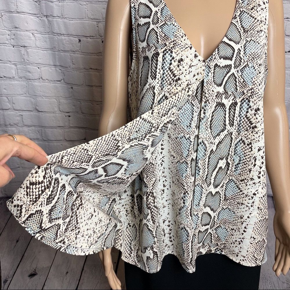 Anthropologie Anthropologie Daniel Rainn Snakeskin Print Blouse Size L Size L / US 10 / IT 46 - 9 Thumbnail