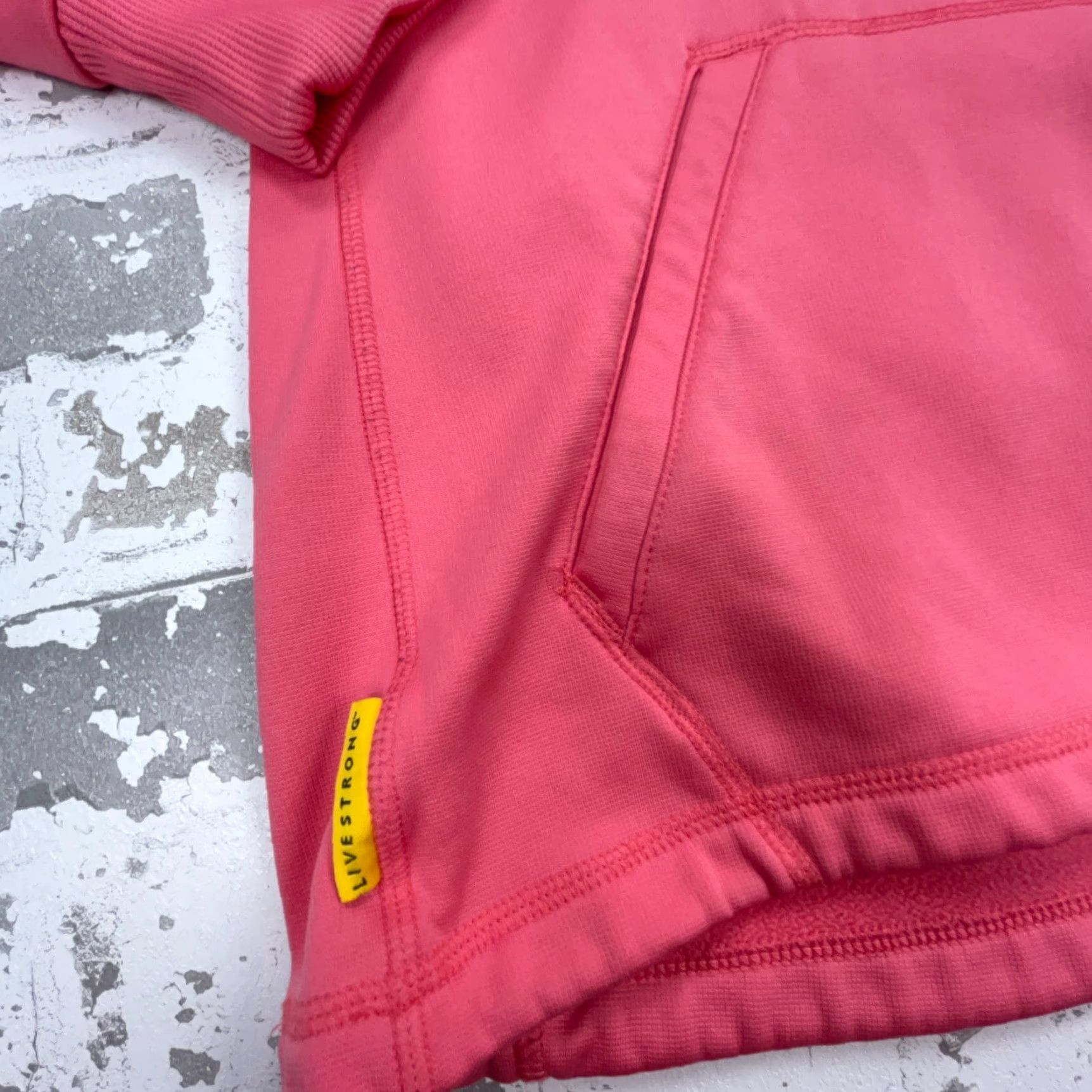Nike Nike Therma Fit Hoodie Women M Pink Yellow Swoosh Logo Live Strong Size M / US 6-8 / IT 42-44 - 5 Thumbnail